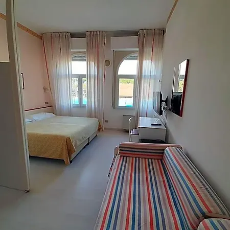Elba 3*