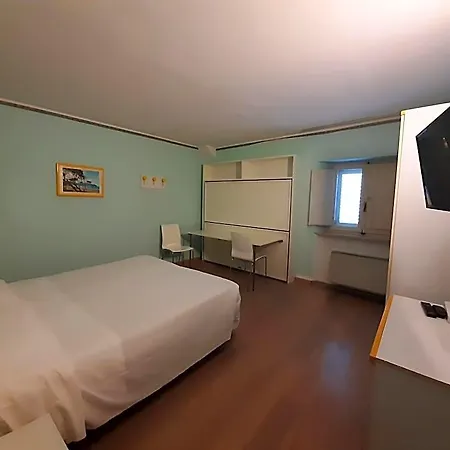 Elba Hotel 3*