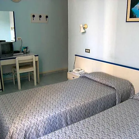 Elba 3*