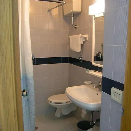 Hotell Elba 3*