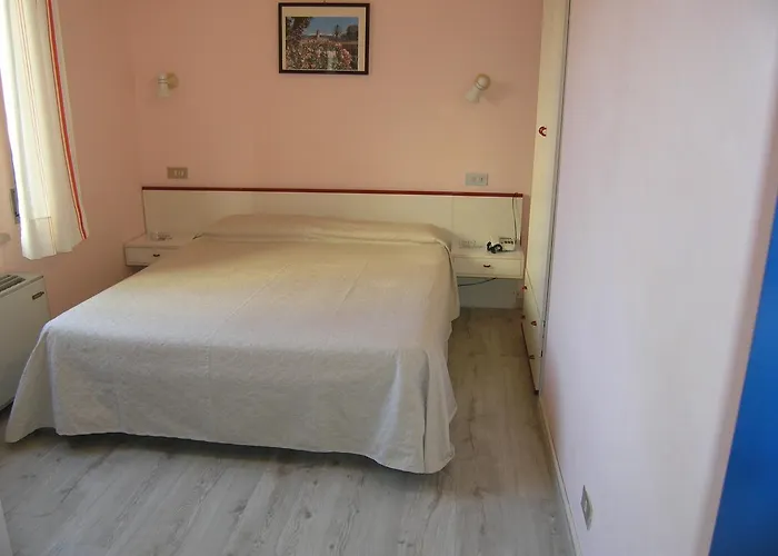 Elba Hotell