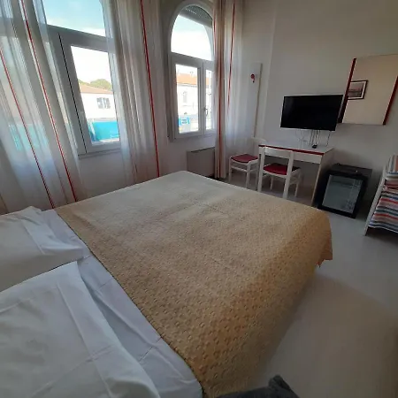 Elba Szálloda 3*